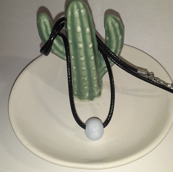 Jewelry - Moonstone white crystal choker